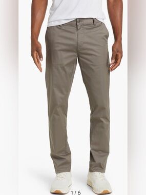 Vuori Men's Collin Chino Pants - Taupe